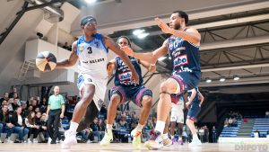 Suns vechten zicht terug en verslaan Limburg United
