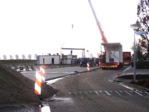 Tijdelijk schoolgebouw Warmenhuizen geplaatst