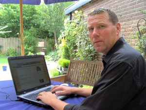 Korevaar in Deur Open