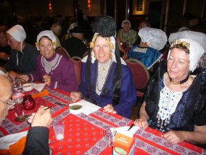Klederdrachtshow in Schagen