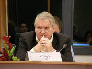 Kritiek van Huyser op Hoekstra