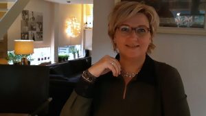 Evita de Waard-Wit in ‘Met de deur Open’