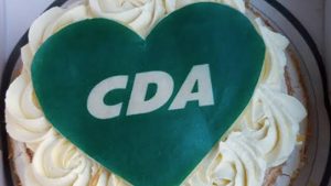 CDA trakteert taart op valentijnsdag