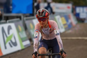 Bijrol voor Denise Betsema op WK veldrijden
