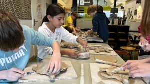 Leerlingen maken kunstwerken voor Kunstroute