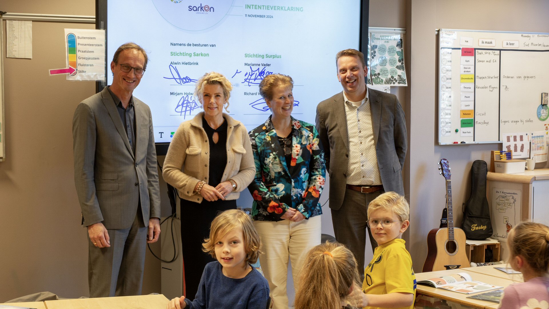 Surplus en Sarkon onderzoeken samenwerking