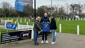 Larbi Loukou weer hoofdtrainer van vv Succes