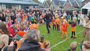 Grootse Koningsdag in Tuitjenhorn