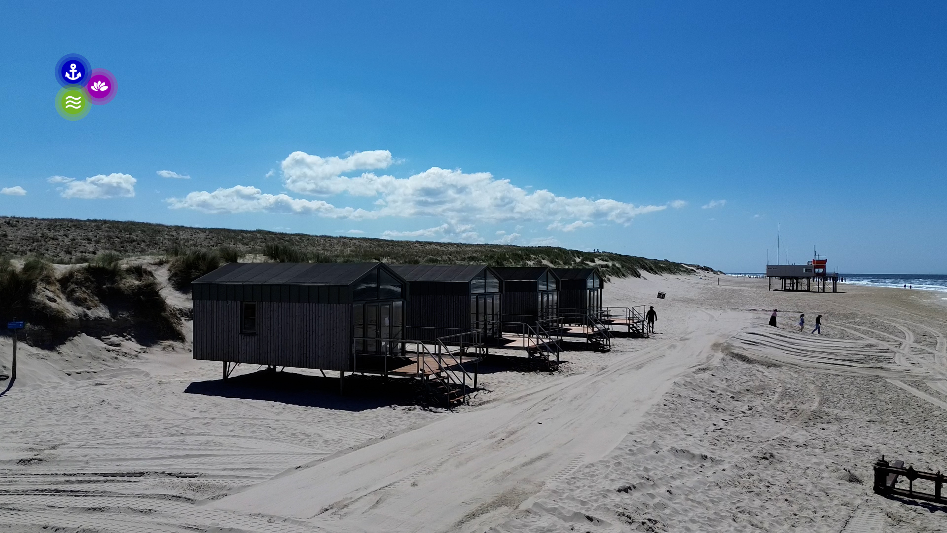 Bouw strandhuisjes in Petten in volle gang