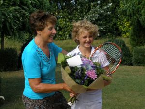 Rootjes feliciteert Elise