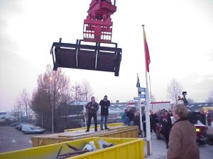 WIN EEN FIETS MET AFVAL