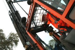 Eerste paal nieuwe brug