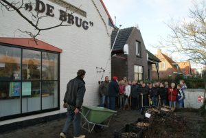 Bloembollen rond De Brug