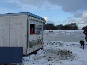 IJsbaan Snevert even open