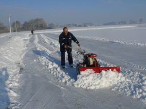 Schaatsen op natuurijsbaan