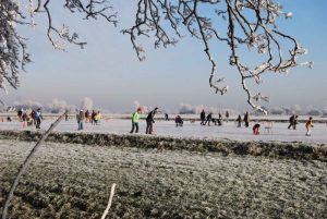 IJsbaan Snevert weer open