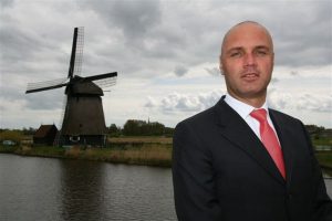 Van de Looij commandant Veiligheidsregio