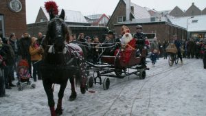 Sinterklaas in een arrenslee