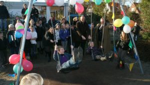 Nieuwe schommel bij De Zwerm