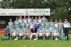 SRC gaat door met Dekker