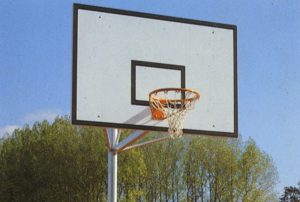 Basketbalveld blijft