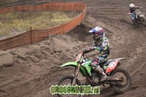 Dennis wint eerste manche