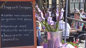 Markt vol voor Happen en Snappen