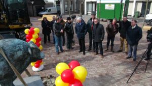 Stier weer op zijn plek