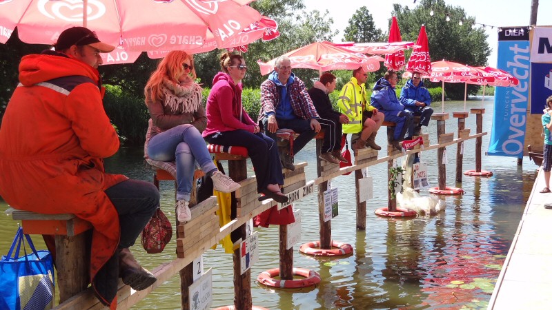 Volhouders op de paal in Kolhorn