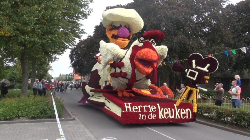 Ruim 10.000 naar Corso Winkel