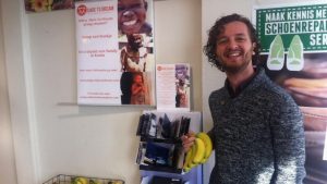 Bob de Groot bij Spar in Petten