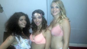 3 dames naar halve finale Miss Callantsoog