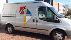 Bedrijfsbus gestolen De Dijken