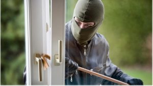 Inbraak in woning Warmenhuizen