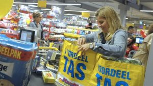 Vals biljet van 50 bij de Vomar