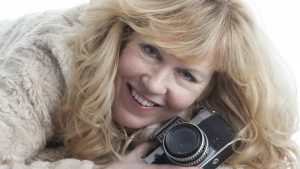 Astrid Volten in `Met de deur Open`