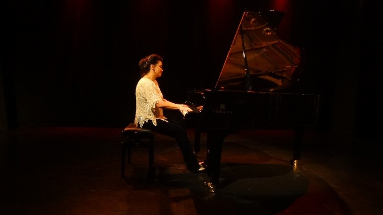 Klára Würtz luidde in Scagontheater 2016 in