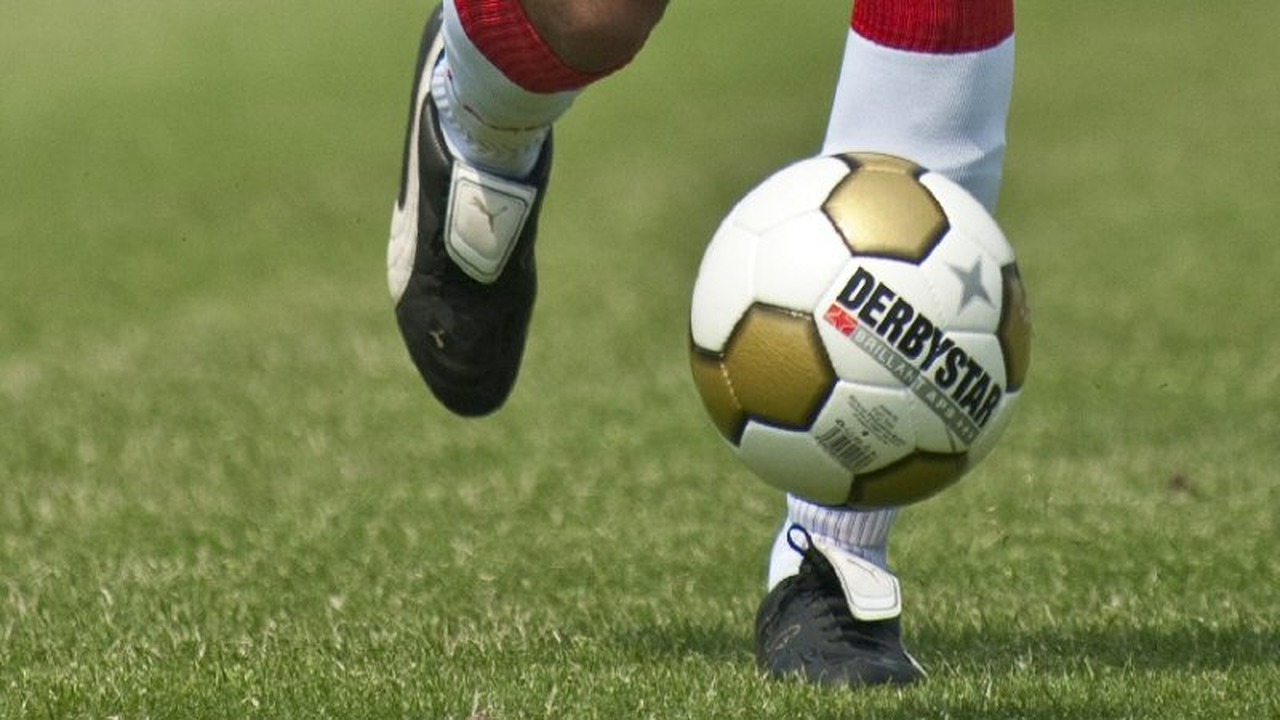 Hollandia T haalt uit bij Nieuwe Niedorp