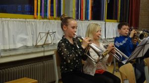 Samen muziek maken in Blazerklas