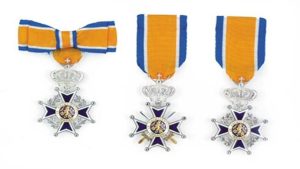 Lintjes voor broer en zus Dekker