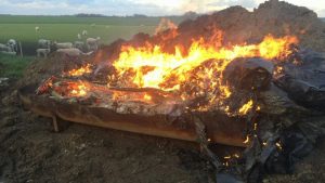 Illegaal brandje aan de Grote Sloot