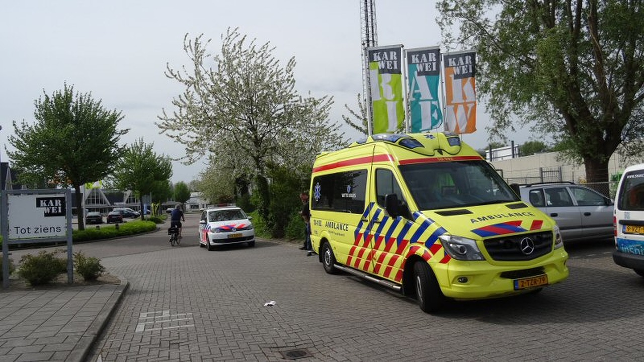 Man onwel geworden bij Karwei