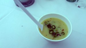 Mooie combinatie van aardbeien en asperges