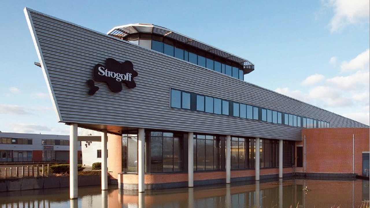 Farm Fresh neemt Strogoff over