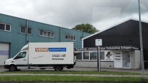 Nieuw in Schagen: de laadklep van Vema
