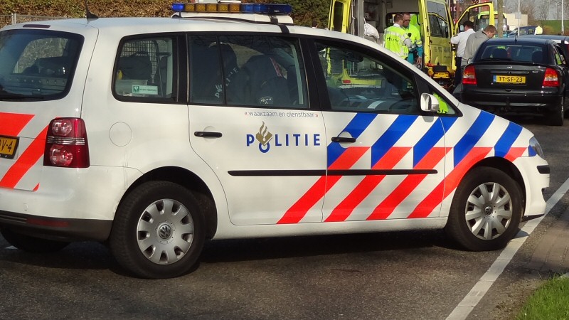 Dronken bestuurder belandt in tuin