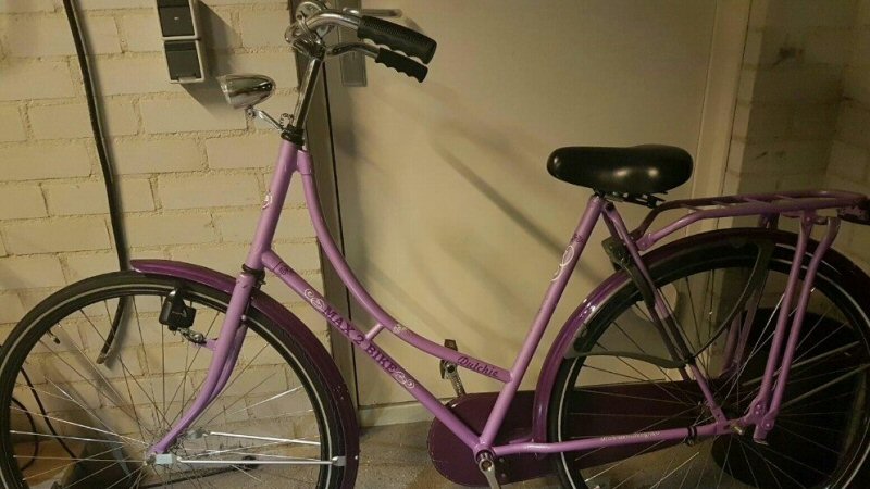 Fiets mist meisje
