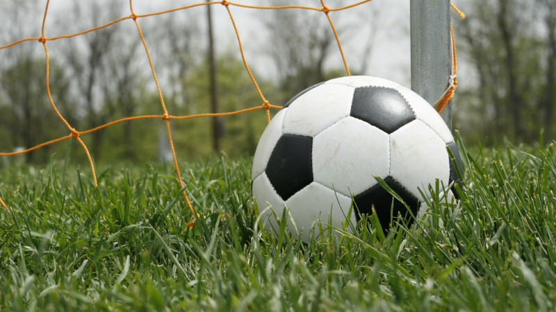 Overzicht lagere vrouwenvoetbal: Keurslagerij Verhagen