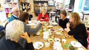 High Tea met thrillerauteur Loes den Hollander