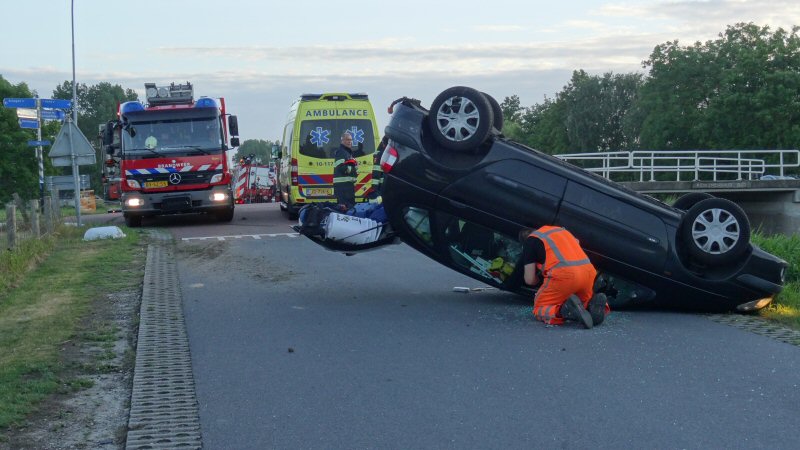 Drie gewonden bij ongeval Grote Sloot